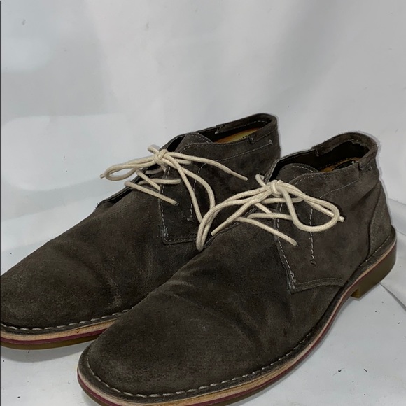 Kenneth Cole Reaction Gray Leather Chukka Boots - Picture 2 of 10